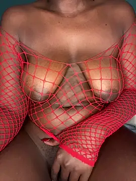 Curvy-Baddie's cam snapshot