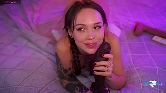 Bllowjoyy live sex cam