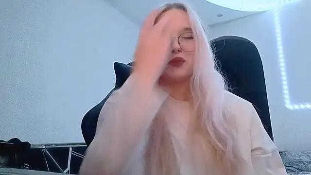 ArletteHals's cam snapshot