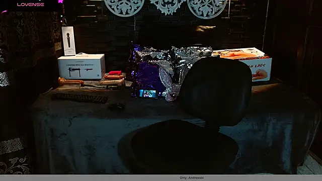 andrewxbi's cam snapshot