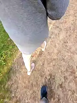 Claudia--Frank's cam snapshot