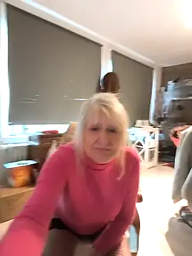 SexyMilfTascha's cam snapshot