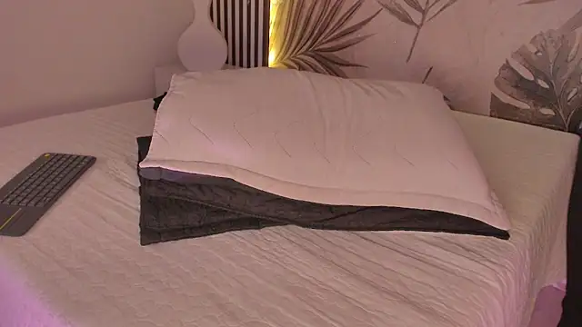 Samaantha-White's cam snapshot