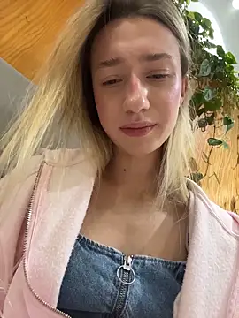 Lia__Love's cam snapshot