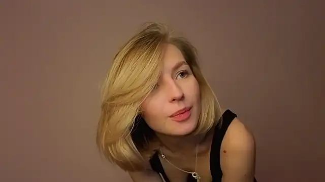 BaileyBernos's cam snapshot