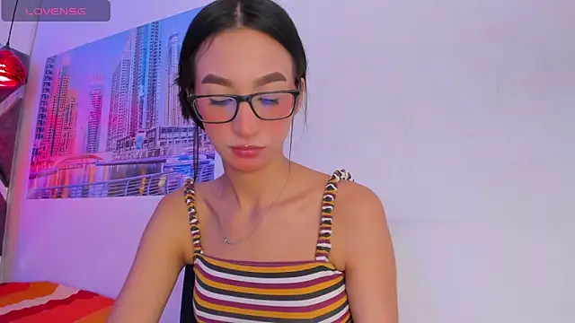 mia_fowler1's cam snapshot