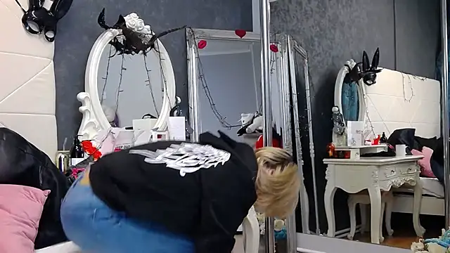 IssaSmith's cam snapshot