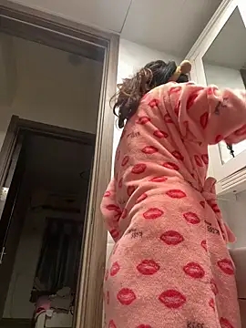 chick-888's cam snapshot