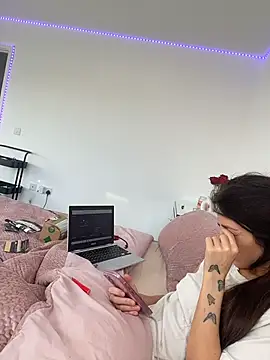 naughtybella05's cam snapshot