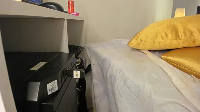 PiperMason's cam snapshot