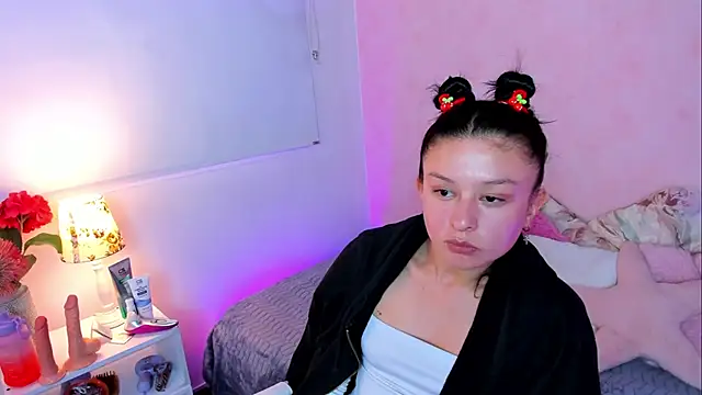 DyanaMoon22's cam snapshot