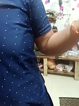 TeluguCuplehyd's cam snapshot