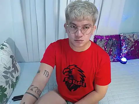 Fuckboii_intown live sex cam