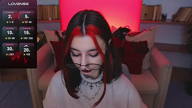 Mistress__Marcelline's cam snapshot