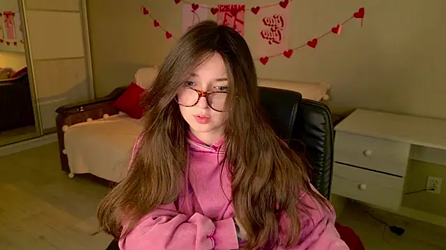 BellaSink's cam snapshot