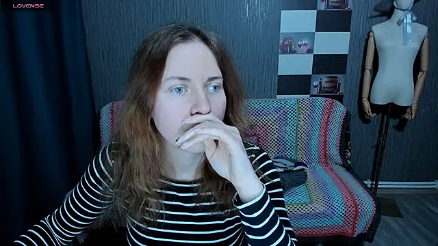 pa1e_pr1ncess's cam snapshot