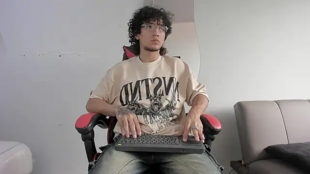 JackesTaylor's cam snapshot