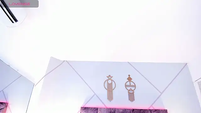 aurora_collinss_'s cam snapshot