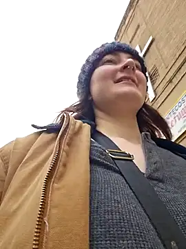 Snowbunnycake_131 live sex cam