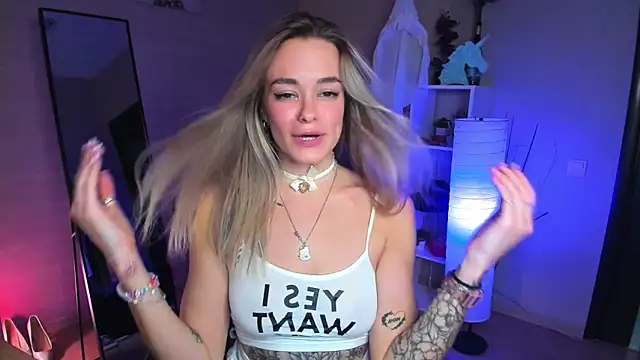 Isabella_Lure's cam snapshot