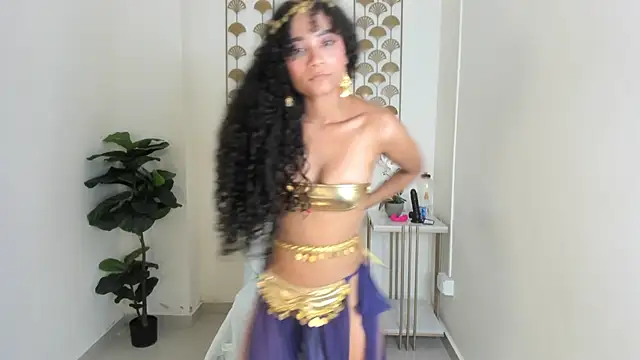 daynis_ortiz's cam snapshot