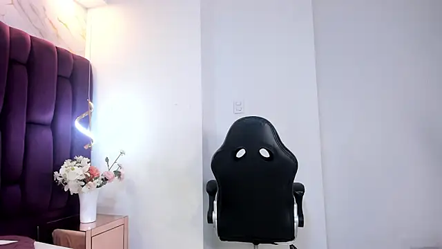 merielenbloom's cam snapshot