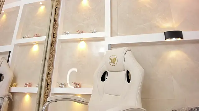 barbiee_collins's web cam