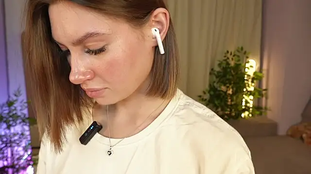 LouiseCollins's cam snapshot