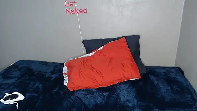 Lunalee's cam snapshot