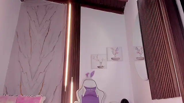 mia_six66's cam snapshot