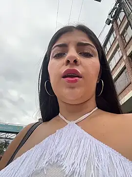 Isaa-Sweet's cam snapshot