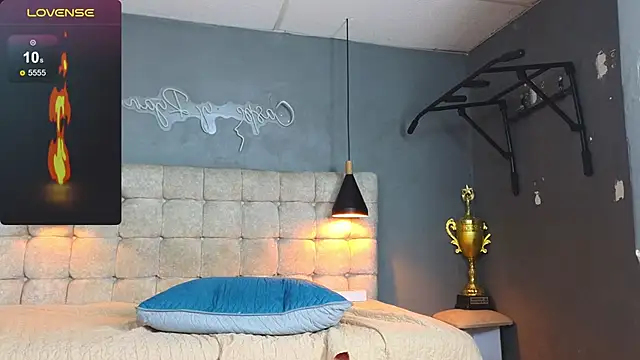 Horny_nick18 live sex cam