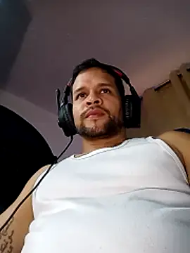 LucasGaeel live sex cam