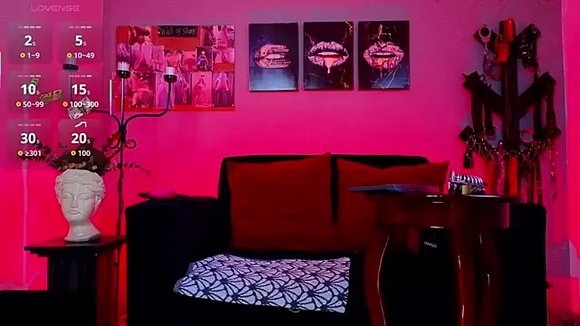 selena_rogue's cam snapshot