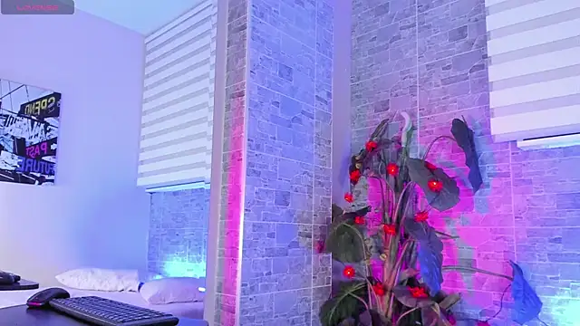 BellaBlazze's cam snapshot