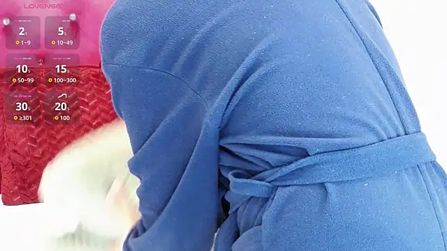 LoraDelNiro's cam snapshot