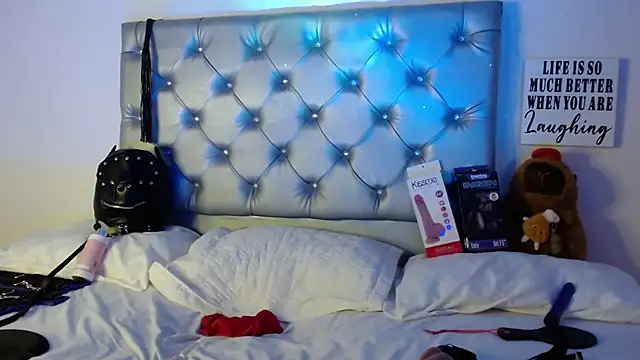 gisell_taylor18's cam snapshot