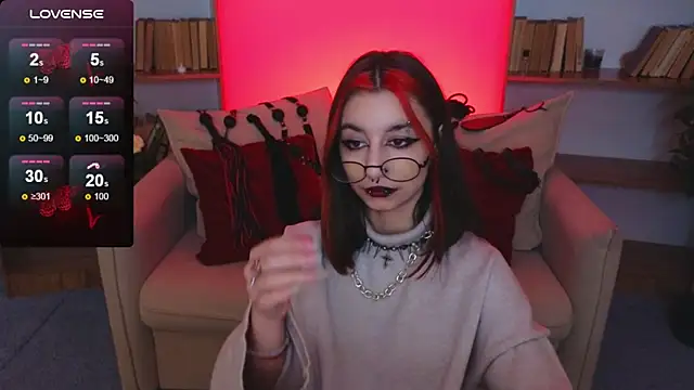 Mistress__Marcelline's cam snapshot