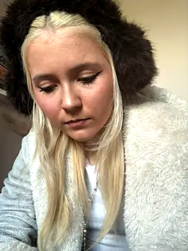 Blondie_Sofia_Essexbabe's cam snapshot