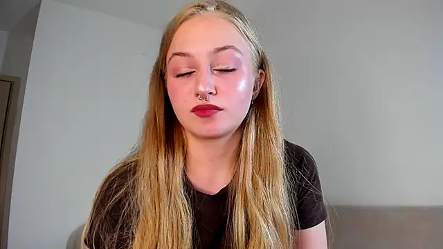 MiaMews's cam snapshot