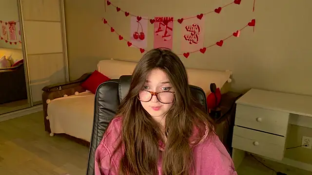 BellaSink's cam snapshot