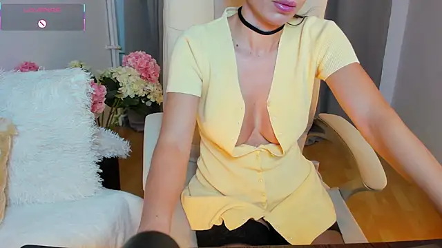 SinfulBella's cam snapshot