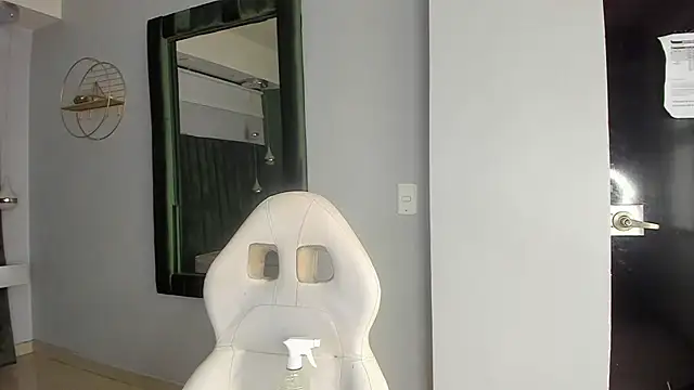 Lucii_fer_ live sex cam