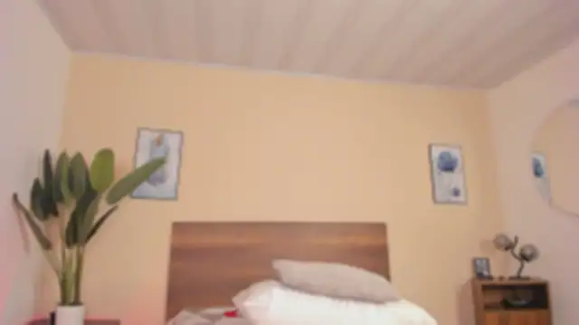 YariRose's cam snapshot