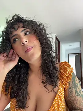 SugarTroubl33 live sex cam