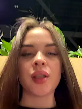 KristiRich live sex cam