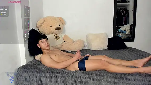 LittleParker's cam snapshot