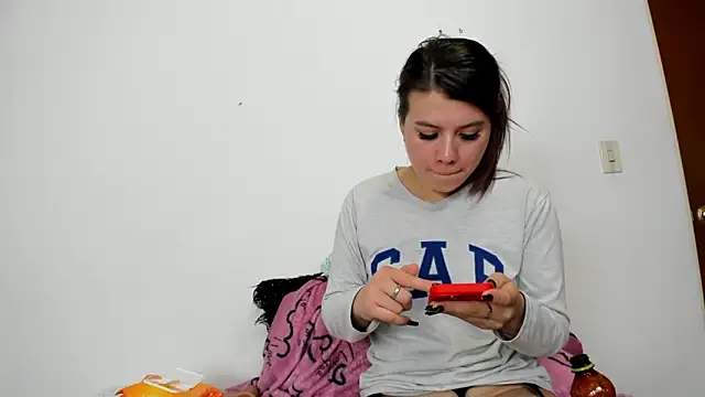 Vanessa_Martinz's cam snapshot