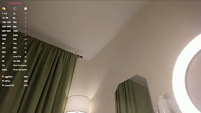 DreamyGleam live sex cam