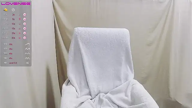 AkinLocal live sex cam